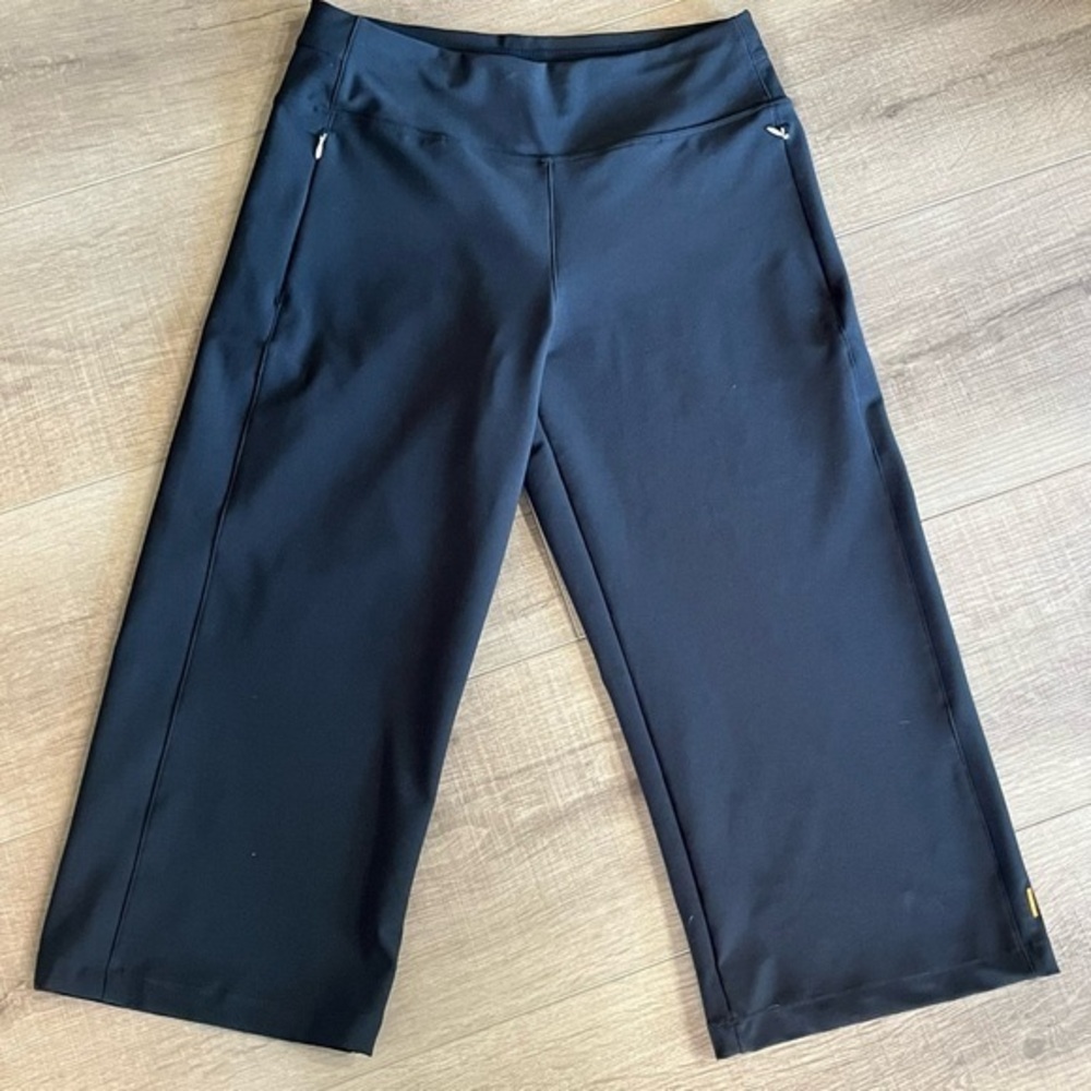 Lucy Women S/P Black Athletic Capri Pants Stretch Crop Wide Leggings Zip Pockets